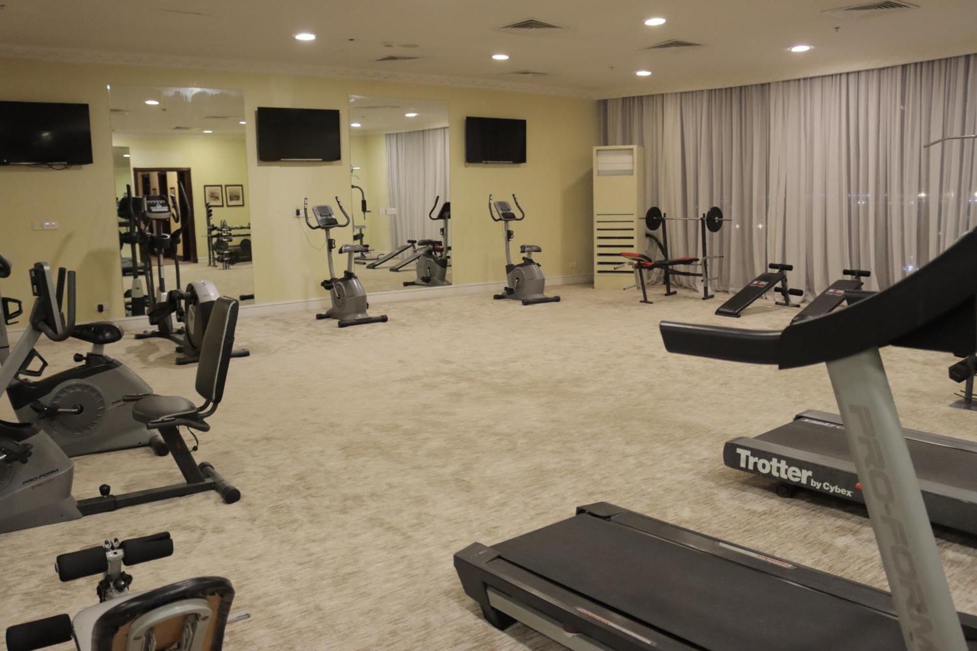 Habitat Suites, Hotel 5*