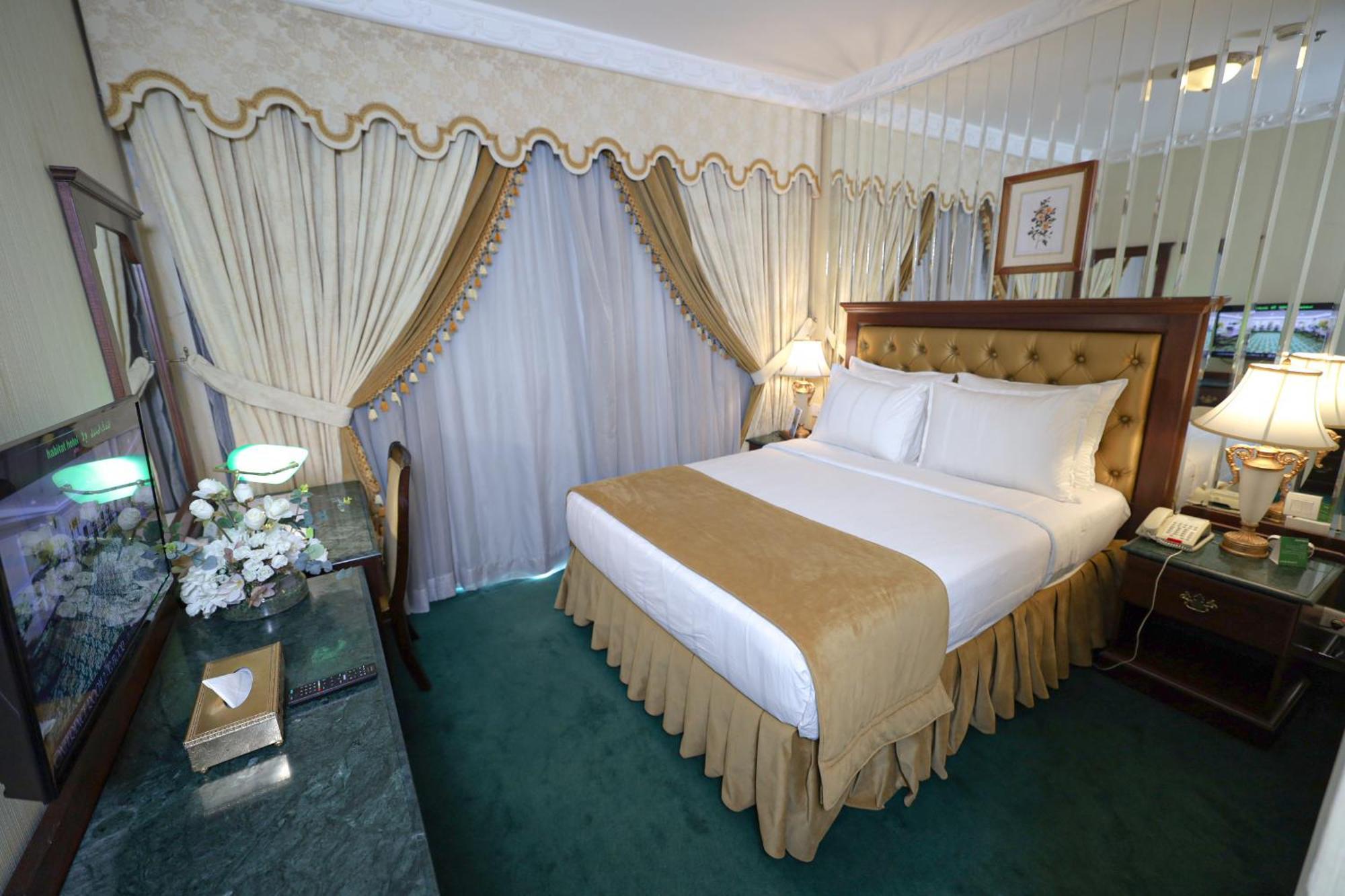 Habitat Suites, 5*