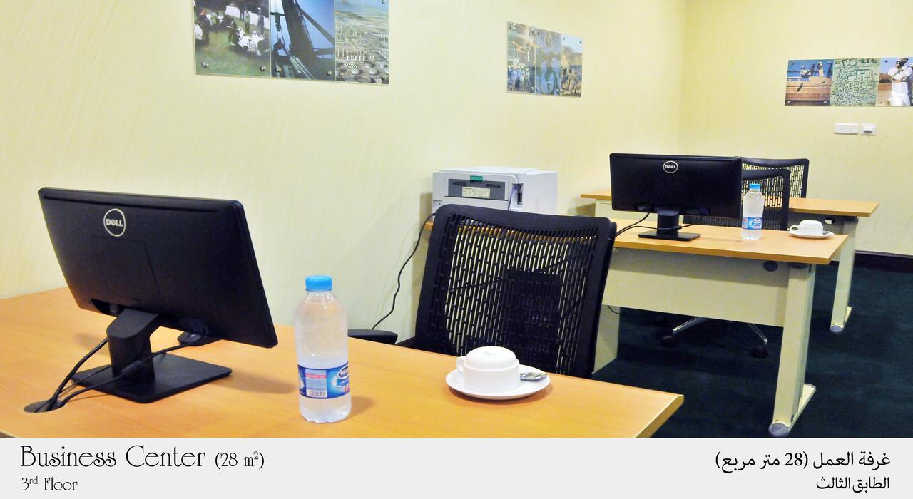 Habitat Suites, Hotel