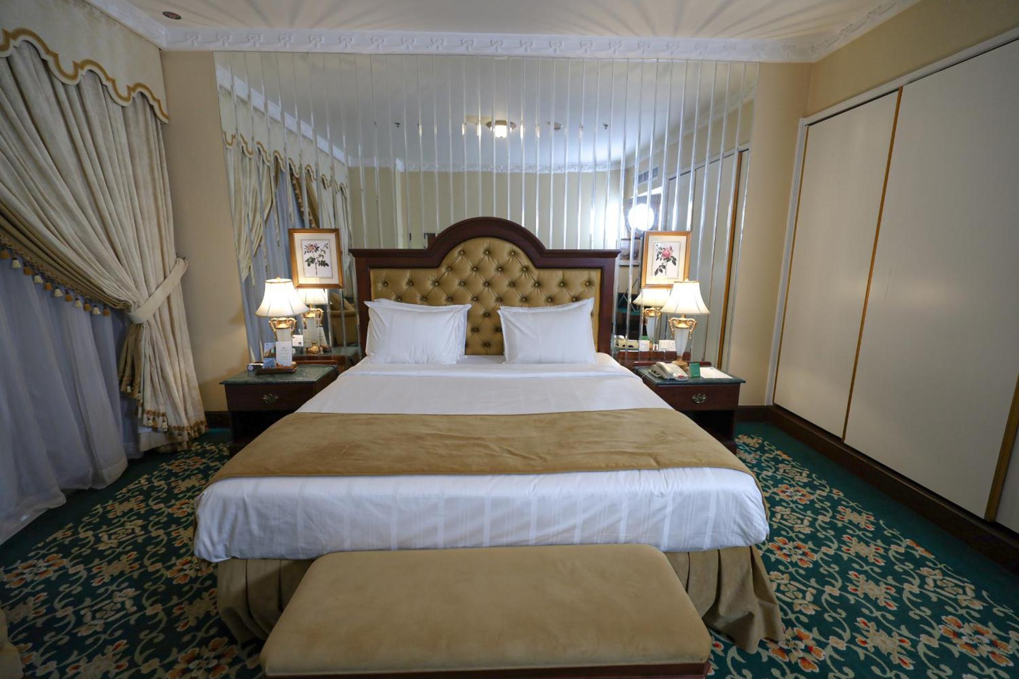 Hotel Habitat Suites, 5*